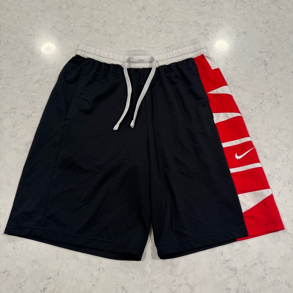 EUC Nike Dri-Fit Men's Medium Black White and Red Athletic Shorts Mesh Pockets